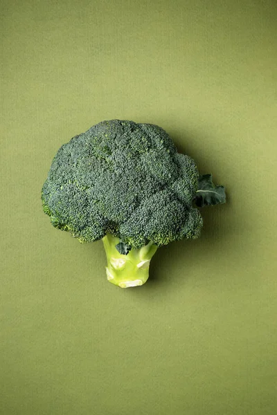 Brokoli Segar Dengan Latar Belakang Hijau Selembar Kertas Dinding Brokoli — Stok Foto