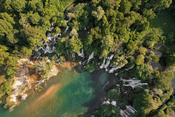 ボスニア ヘルツェゴビナ モスタル付近のクラヴィカ滝 — ストック写真