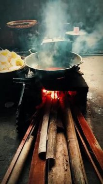 Geleneksel Sobada Odun Aşçılığı