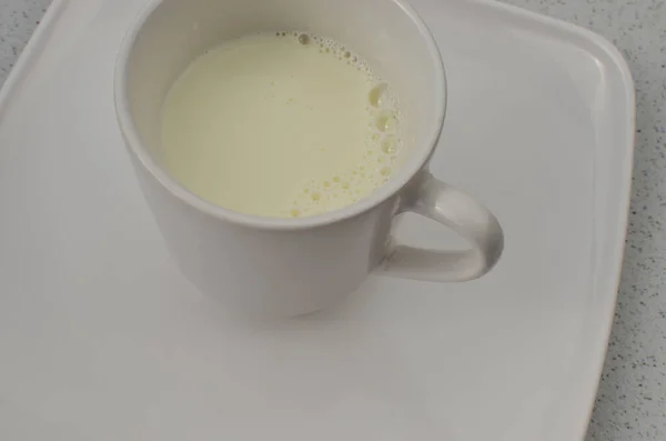 Nahaufnahme Einer Weißen Tasse Frischer Und Schmackhafter Milch Perfekt Den — Stockfoto