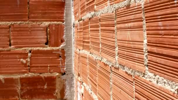 突出粘土块 传统建筑的见证 准备好塑造空间 陶瓷砖的特写 是用自然材料建造建筑艺术的真实表现 — 图库视频影像