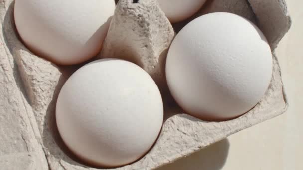 Embalaje Huevos Pollo Foco Mostrando Presentación Impecable Estos Huevos Sanos — Vídeos de Stock