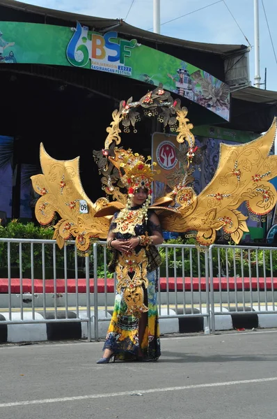 Banjarmasin Kalimantan Sud Indonésie Octobre 2022 Dayak Mode Sasirangan Joués — Photo