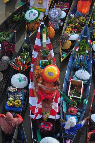 stock image Martapura, Banjar Regency October 30 2022 : The scene from Lok Baintan Floating Market Festival 2022, held on Lok Baintan Port Bridge.