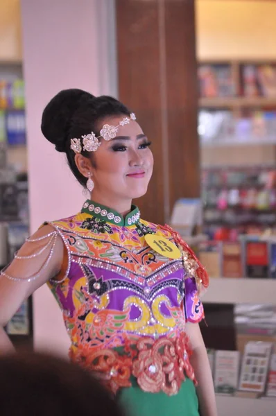Banjarmasin Jižní Kalimantan Indonésie Září 2022 Portrét Krásné Ženy Nevěsty — Stock fotografie