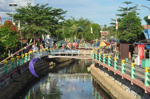 Banjarmasin Indonezja Listopad 2022 Kolorowe Tęczowe Domy Kampung Pelangi Banjarbaru — Zdjęcie stockowe