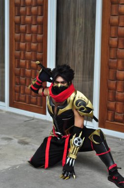 Jakarta, Endonezya - 29 Ekim 2022: Cosplayer as Hayabusa, Mobile Legends Game 'in bir kurgusal karakteri.. 