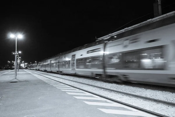 Výhled Vlak Vjíždějící Stanice — Stock fotografie