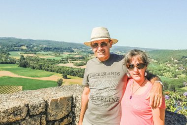 Dme Belvedere 'de tatil yapan bir çiftin portresi..