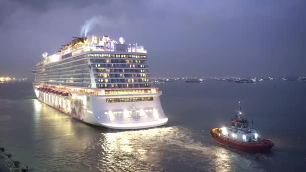 Surabaya East Java Indonesia December 2022 Genting Dream Cruise Ship — Αρχείο Βίντεο
