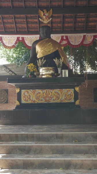 Joko Dolog Posąg Buddyjskiego Domu Kultu Surabaya Jawa Wschodnia Indonezja — Zdjęcie stockowe