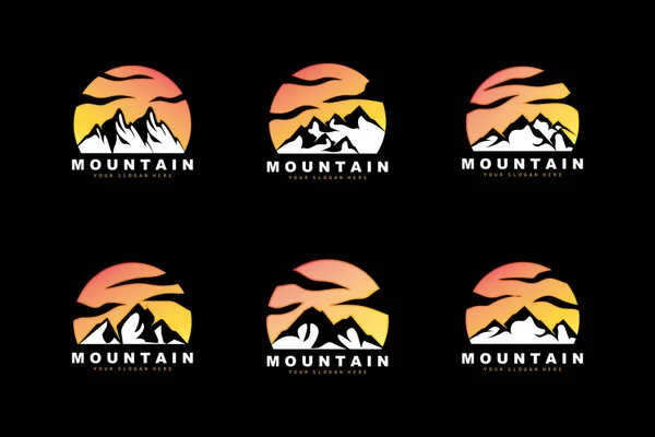 Montanha Logo Design Vector Lugar Para Amantes Natureza Caminhante — Vetor de Stock