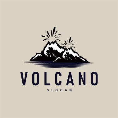 Volkan logosu illüstrasyon silüeti basit kayalar ve lav püsküren volkan tasarımı.