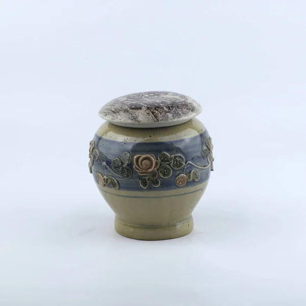 Vintage Keramikvase Isoliert Auf Weißem Hintergrund — Stockfoto
