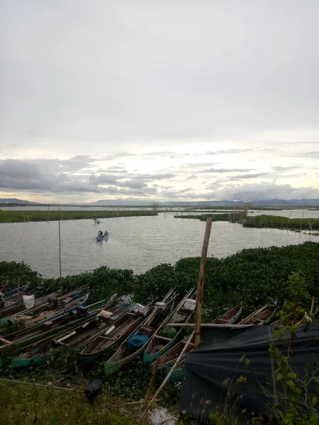 Barcos Pesca Apoyados Puerto Por Tarde —  Fotos de Stock