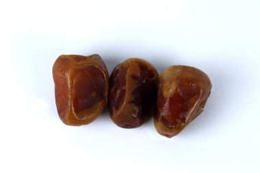 Beyaz arka plan üzerinde izole meyve tarihleri