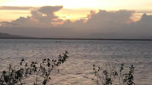 Золотой Закат Озере — стоковое видео