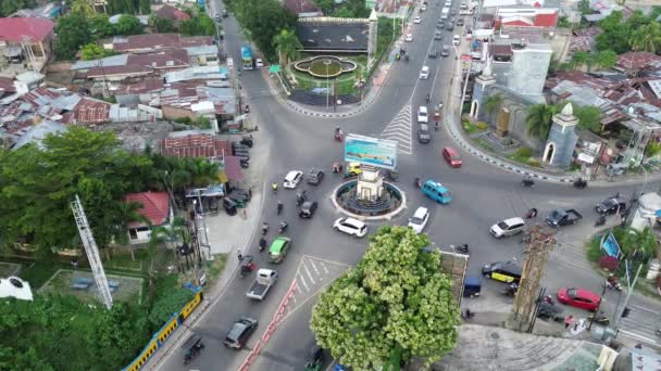 오후에 Gorontalo에있는 텔라가의 Gorontalo City와 Gorontalo Regency의 — 비디오