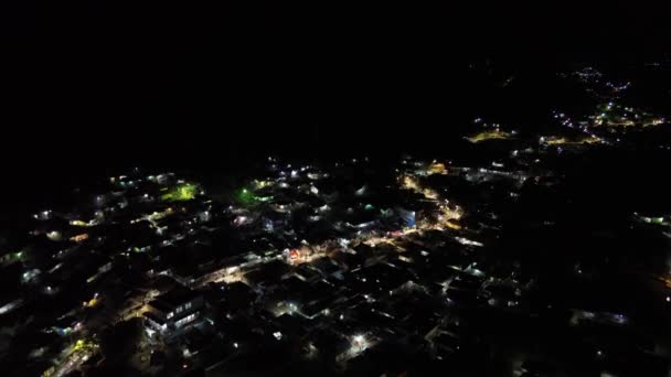 Αεροφωτογραφία Της Κυκλοφορίας Νύχτα Ουρανός Ήταν Σκοτεινός Καθώς Κίνηση Κυλούσε — Αρχείο Βίντεο