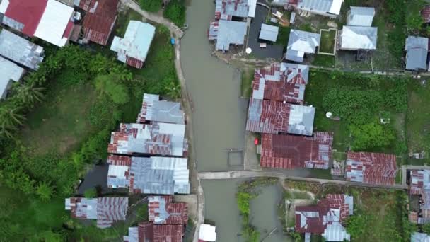 Luftaufnahme Des Hauses Fluss — Stockvideo