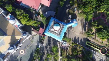 Limboto kulesinin hava görüntüsü. Gorontalo Naipliği Simgesi