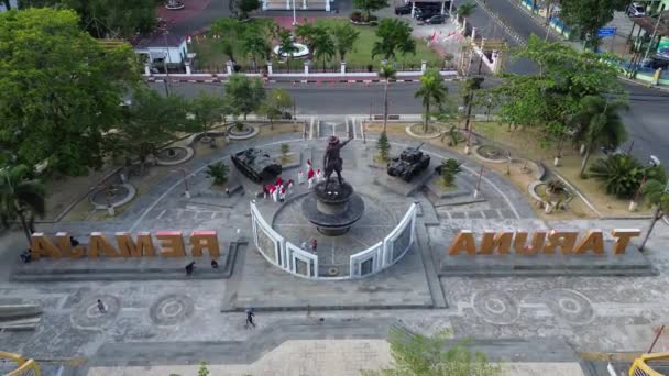 Gorontalo Indonésie Septembre 2023 Vue Aérienne Monument Nani Wartabone Sur — Video
