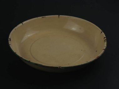 emaye plakası siyah arkaplanda izole