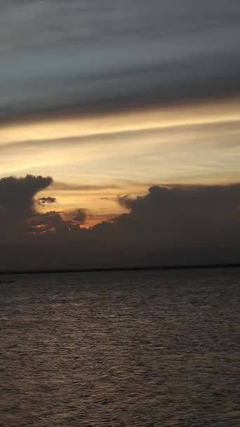 Vertical Video Beautiful View Sunset Summer Day Lake Sunset — Wideo stockowe