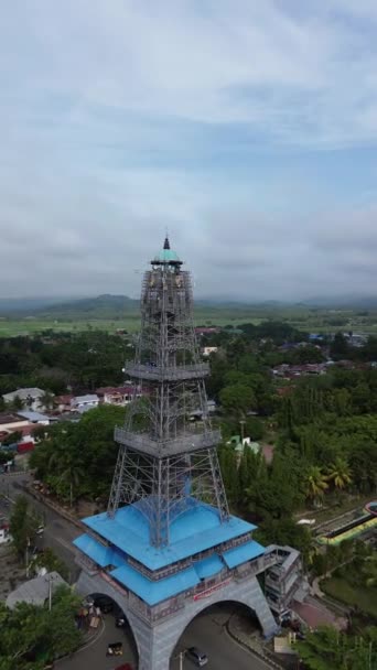 Verticale Drone Beelden Van Limboto Toren Pakaya Toren Ochtend Majestueuze — Stockvideo