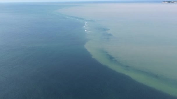 Widok Powietrza Zbieg Wód Morskich Słodkowodnych Wodach Gorontalo Indonezja Haloklina — Wideo stockowe
