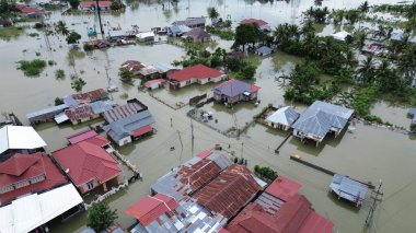 Tualango köyü, Gorontalo, Endonezya 'daki sel basmış bölgenin havadan görüntüsü 