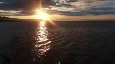 Gün batımı Limboto Gölü, Gorontalo