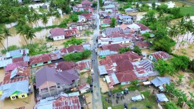 Su Altındaki Yerleşim Alanının Hava Görüntüsü. Gorontalo, Endonezya