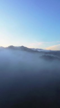 Sisli Dağ Manzarası Hava Görüntüsü