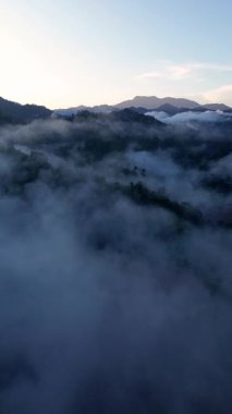 Sisli Dağ Manzarası Hava Görüntüsü