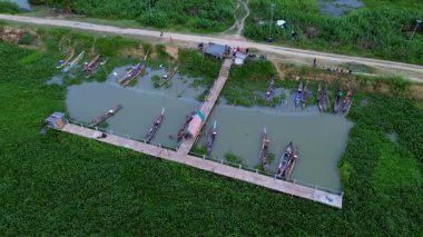 Lakeside İskelesi 'ne yanaşan teknelerin hava görüntüsü