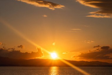 Ufuk Üzerinde Gün Batımının Manzarası