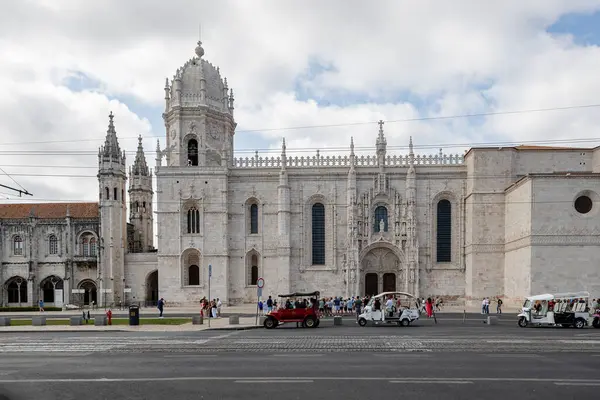 Portekiz, Lizbon 'daki Jernimos Manastırı' nın dış görünüşü 13 Haziran 2025 'te ele geçirildi. 16. yüzyılda inşa edilen bu UNESCO sitesi, Manueline mimarisi ve deniz mirasının bir sembolü..