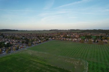 Gün batımında Şehrin Hava Görüntüsü