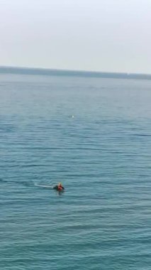 İngiltere 'deki Sandy Beach' in hava görüntüsü, Bournemouth City 'deki İngiltere Sahili' nin dikey görüntüsü.