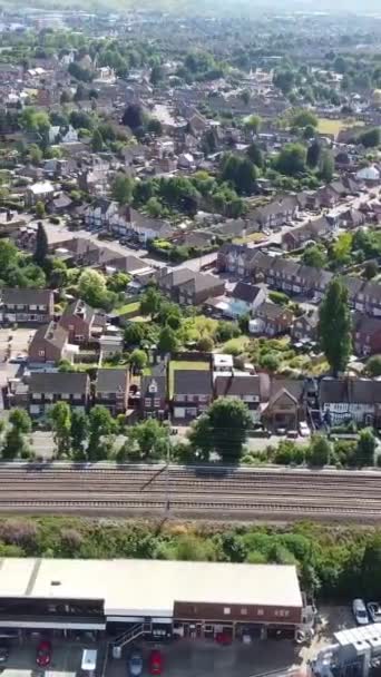 Légi Felvétel Vasútállomásról Anglia Luton City Jéről Egy Teljes Felhős — Stock videók
