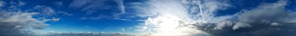 Panoramatický Pohled Barevné Mraky Ranní Obloze — Stock fotografie