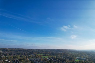 Britanya 'nın Luton şehrinin güzel hava manzarası açık güneşli bir kış gününde