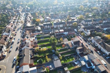 Britanya 'nın Luton şehrinin güzel hava manzarası açık güneşli bir kış gününde