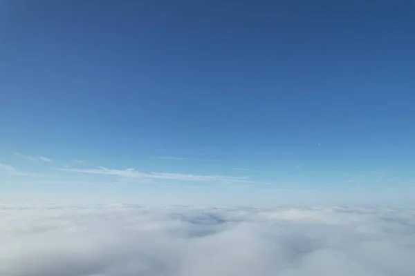 Drone Zicht Boven Mistige Wolken Overdag — Stockfoto