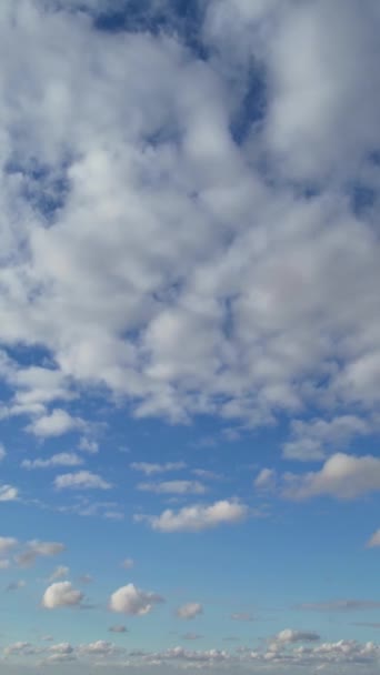 Nuages Dramatiques Mouvants Dessus Angleterre Caméra Drone Images Grand Angle — Video