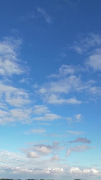 Bewegende Dramatische Wolken Engeland Drone Camera Hoge Hoek Beeld — Stockvideo