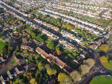 Britanya 'nın Luton şehrinin güzel hava manzarası açık güneşli bir kış gününde