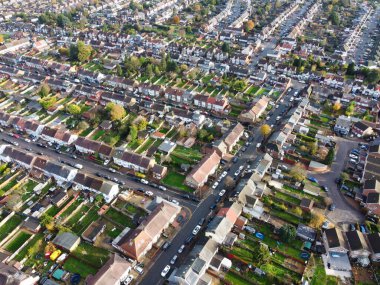 Britanya 'nın Luton şehrinin güzel hava manzarası açık güneşli bir kış gününde