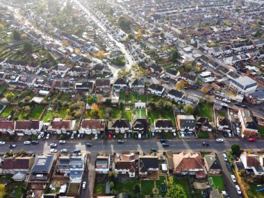 Britanya 'nın Luton şehrinin güzel hava manzarası açık güneşli bir kış gününde
